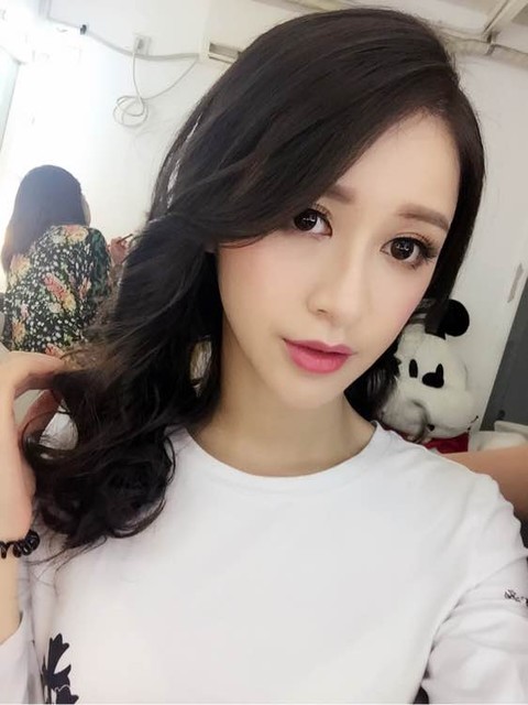 Ů